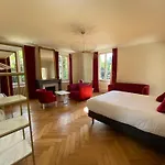 Logis Du Parc 3*