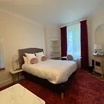 Logis Du Parc Hotel 3*