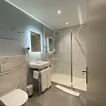 Logis Du Parc Hotel 3*