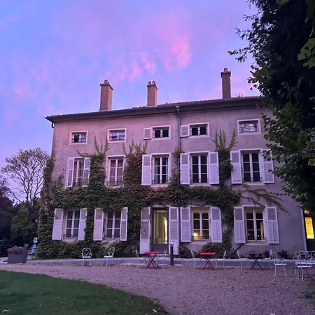 Logis Du Parc Hotel