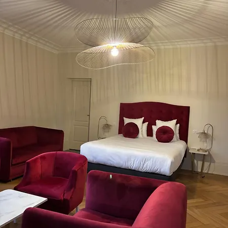 Hotel Logis Du Parc Pont-à-Mousson