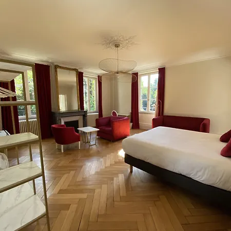Hotel Logis Du Parc Pont-à-Mousson