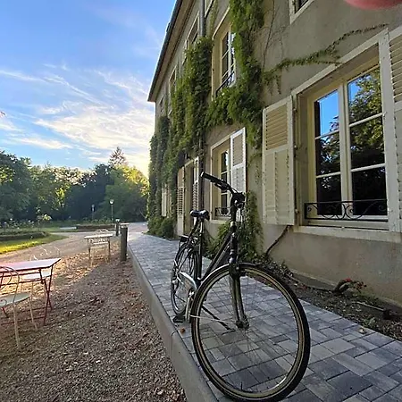 Logis Du Parc Hotel