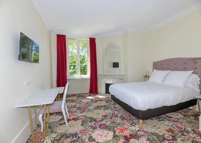 Hotel Logis Du Parc 3*