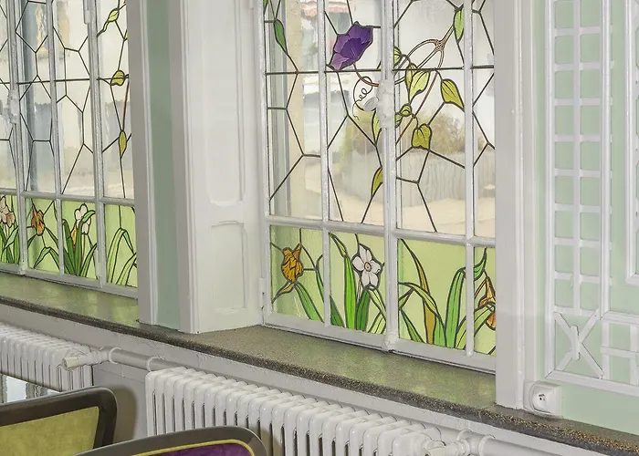 Hotel Logis Du Parc Pont-à-Mousson