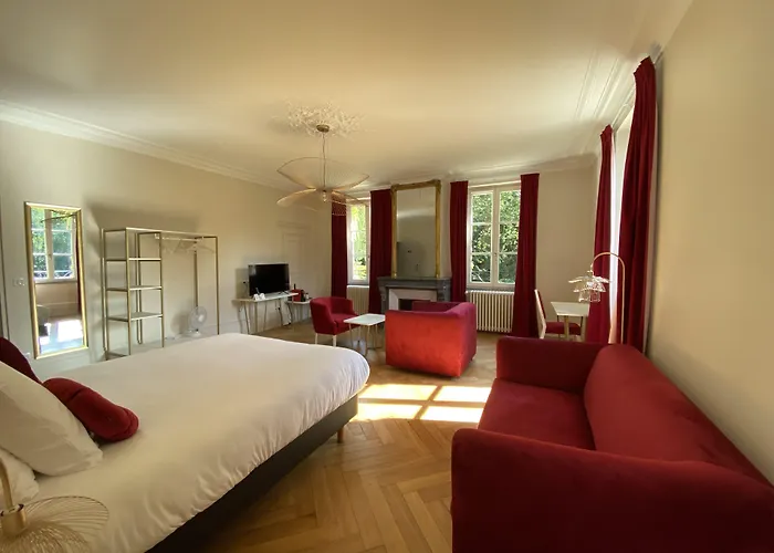 Logis Du Parc Hotel