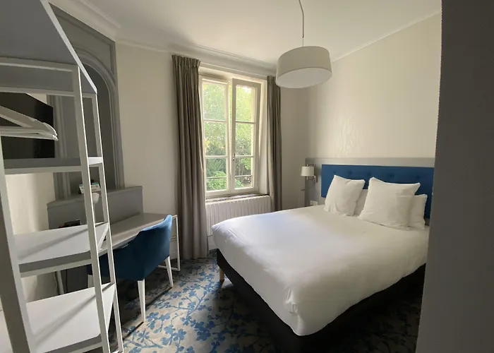 Hotel Logis Du Parc Pont-à-Mousson